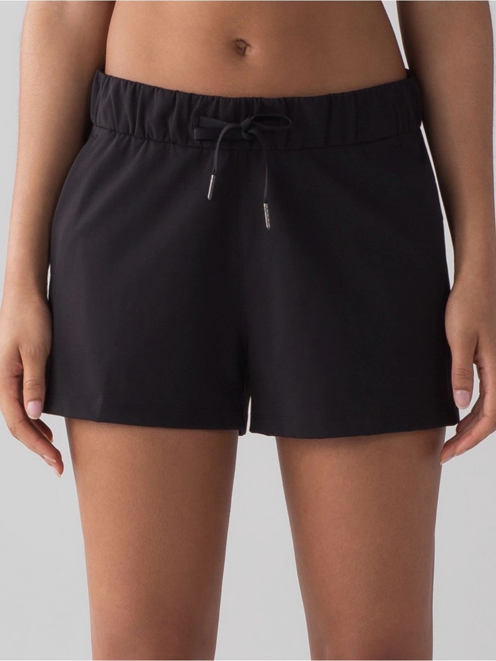 Lululemon On The Fly Short *2.5" ~ 6